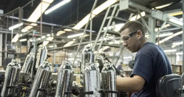 Lumilagro deja de fabricar vidrio en Argentina y pasa a importar desde Asia tras el avance de productos importados